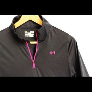 Under Armour • 3/4 zip up • Black with pink zipper